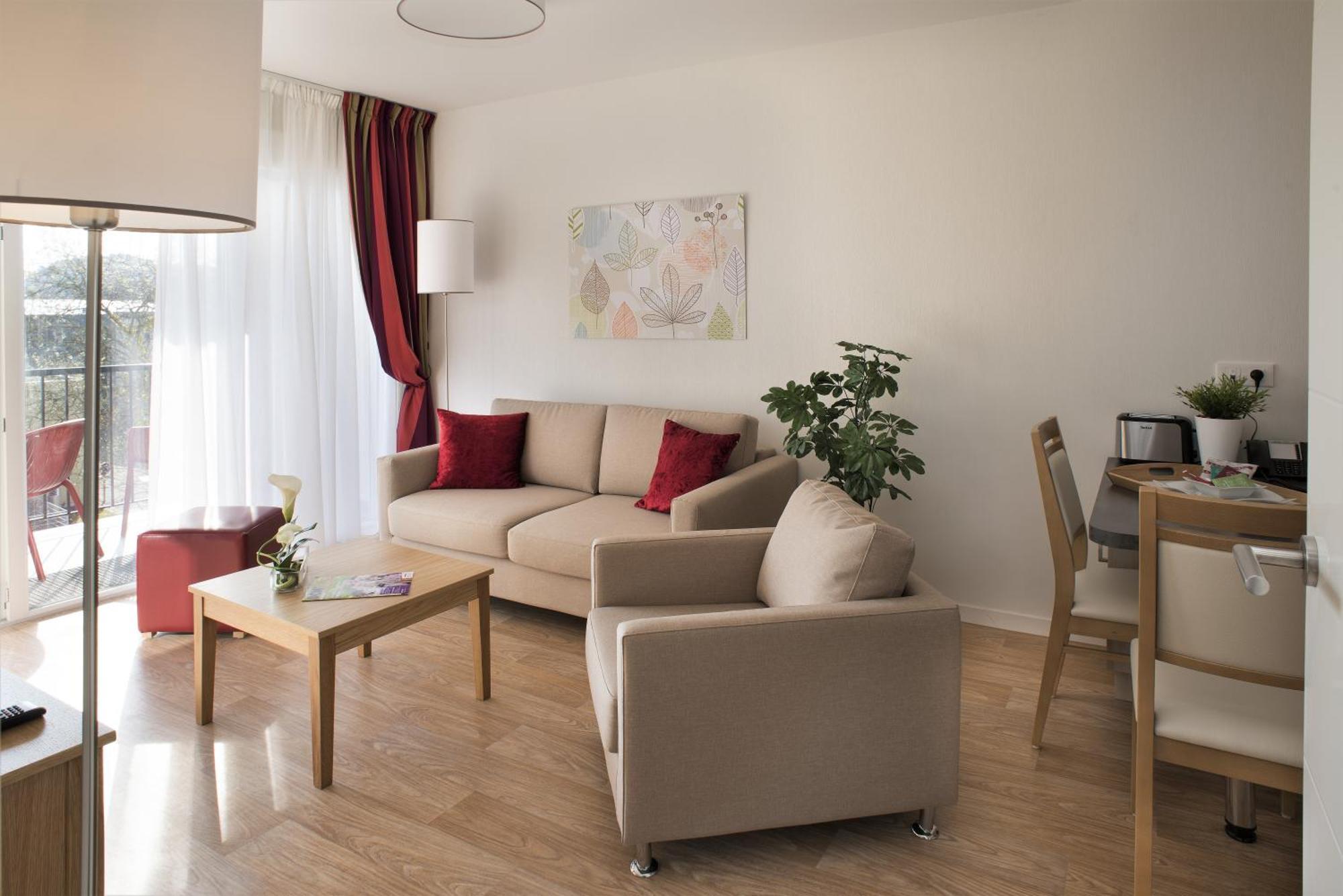 Domitys Les Greements D'Or - Residence Seniors Douarnenez Exterior photo